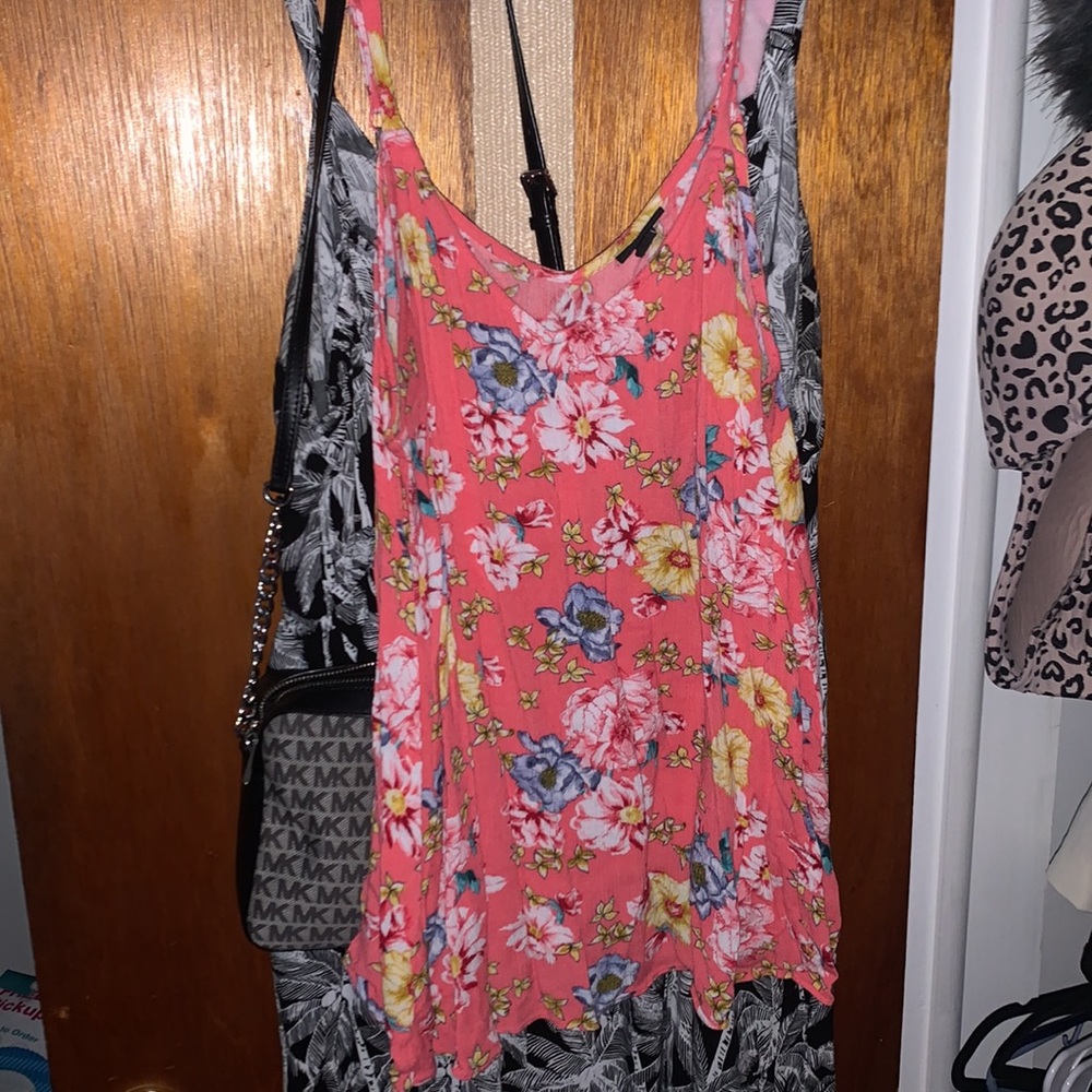 1X TORRID FLORAL TANK TOP OBO BUNDLE AND SAVE